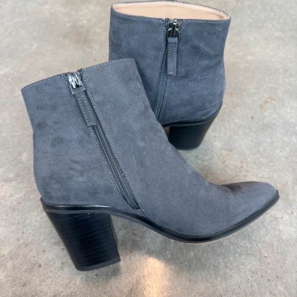 Elegant Charcoal Heeled Boots